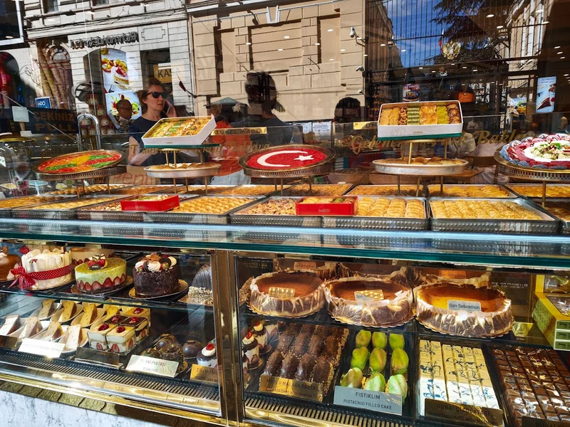 Isztambul (Istanbul) Istiklal sugárút, İstiklal Caddesi